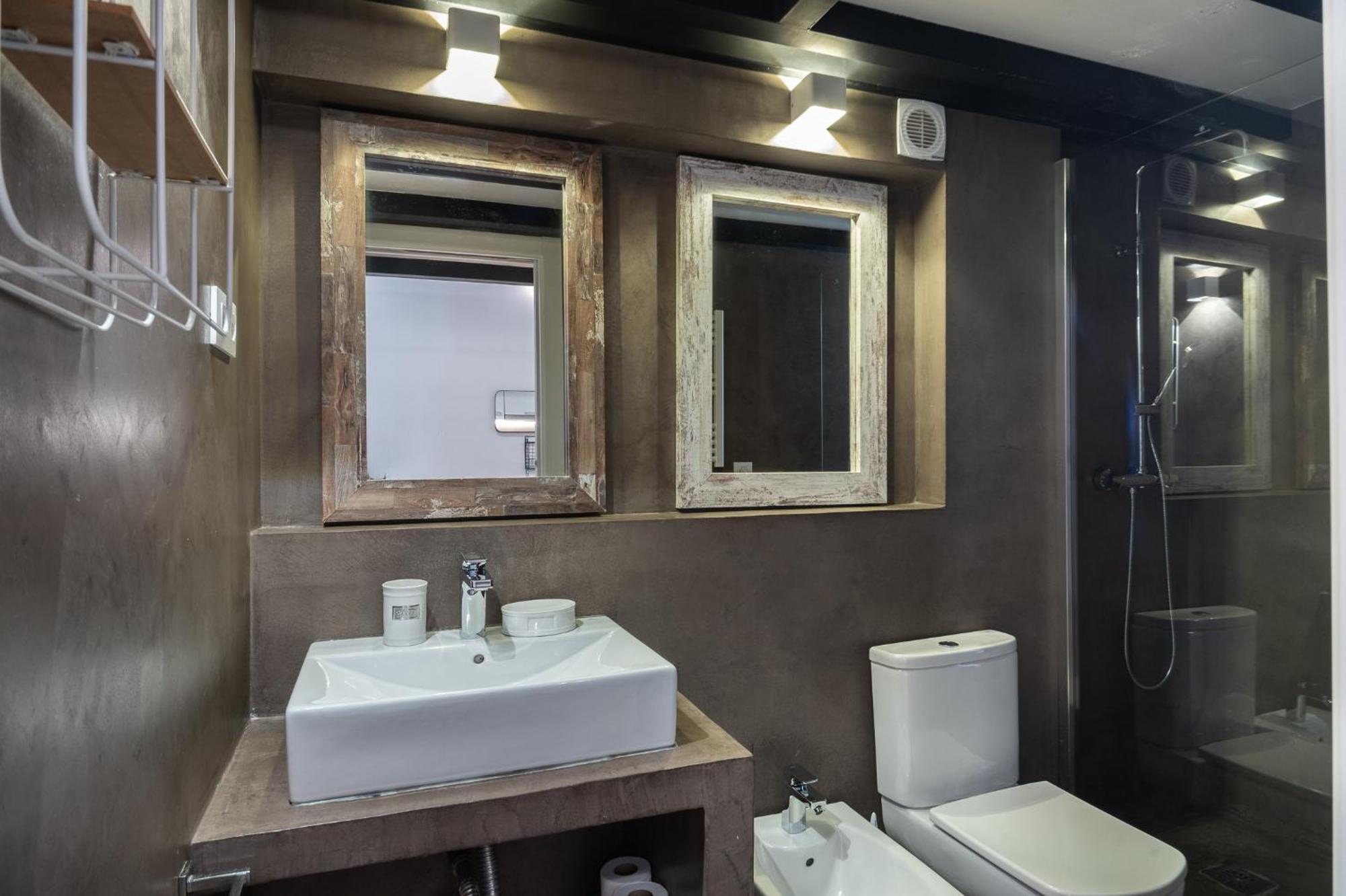 Beautiful Renovated Loft Minutes From The Beach Barcelona Buitenkant foto