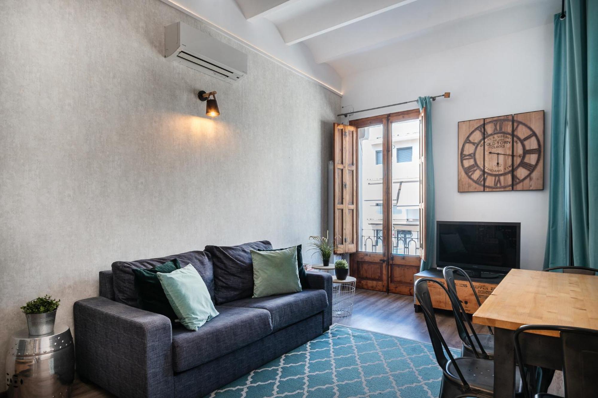 Beautiful Renovated Loft Minutes From The Beach Barcelona Buitenkant foto